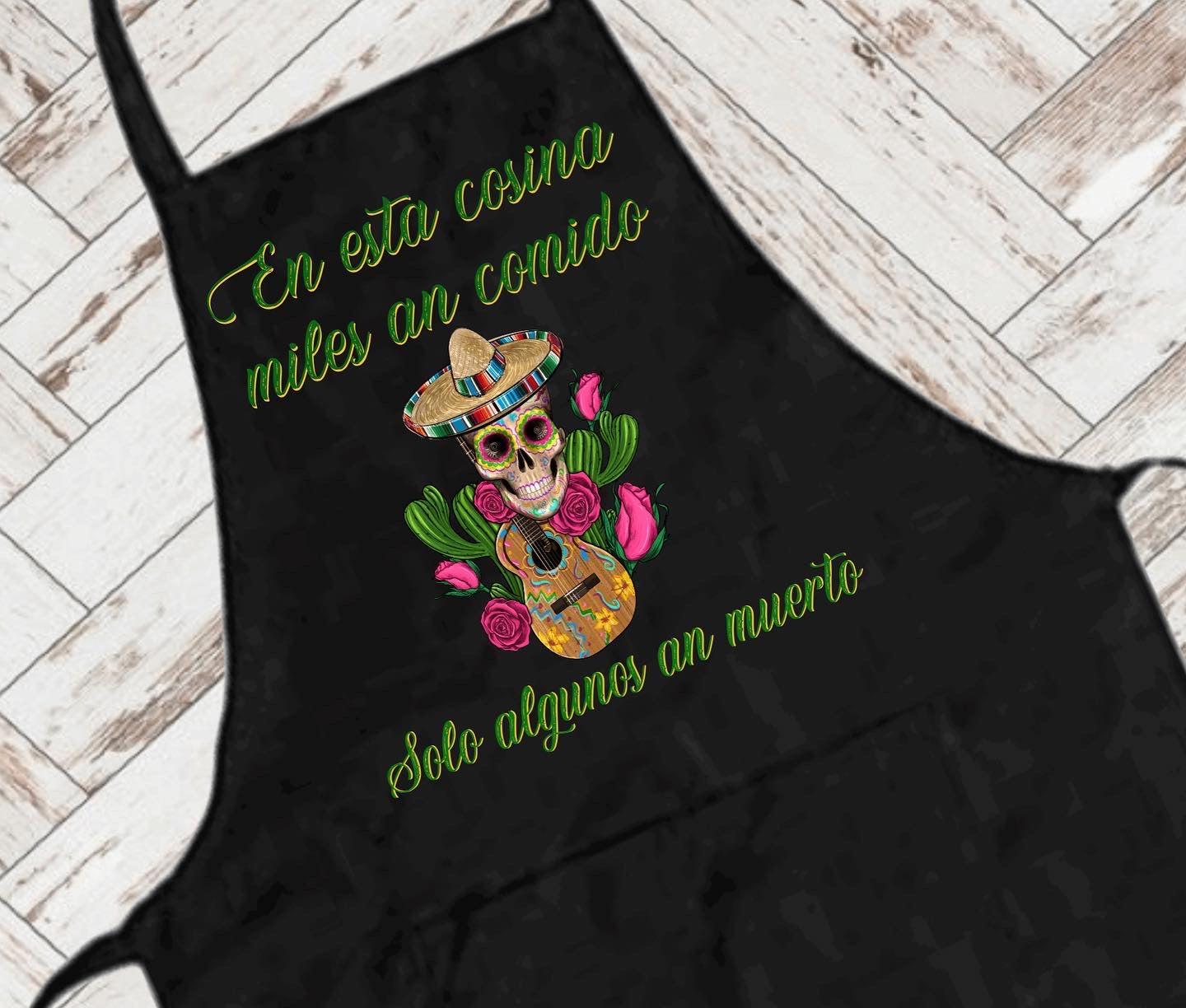 "En esta cosina" Guitar Apron